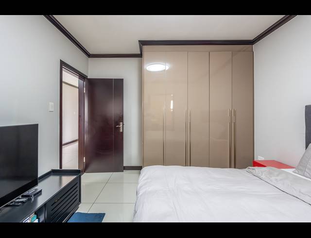 1 BEDROOM APARTMENT FOR SALE IN BROADACRES